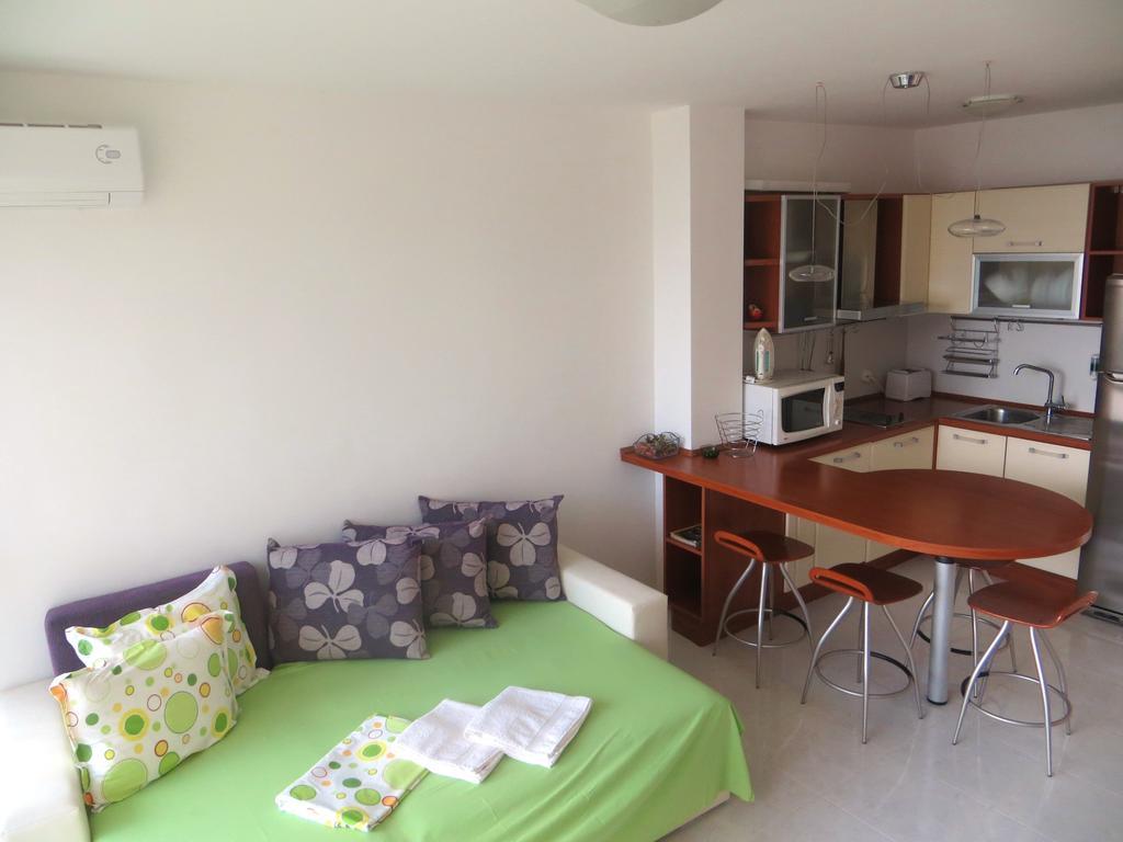 Holiday Apartment In Riviera Complex 스베티 블라스 외부 사진